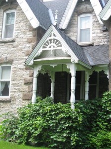 Entrance to Stewart/Hartin House 2013 courtesy  Fred Darby